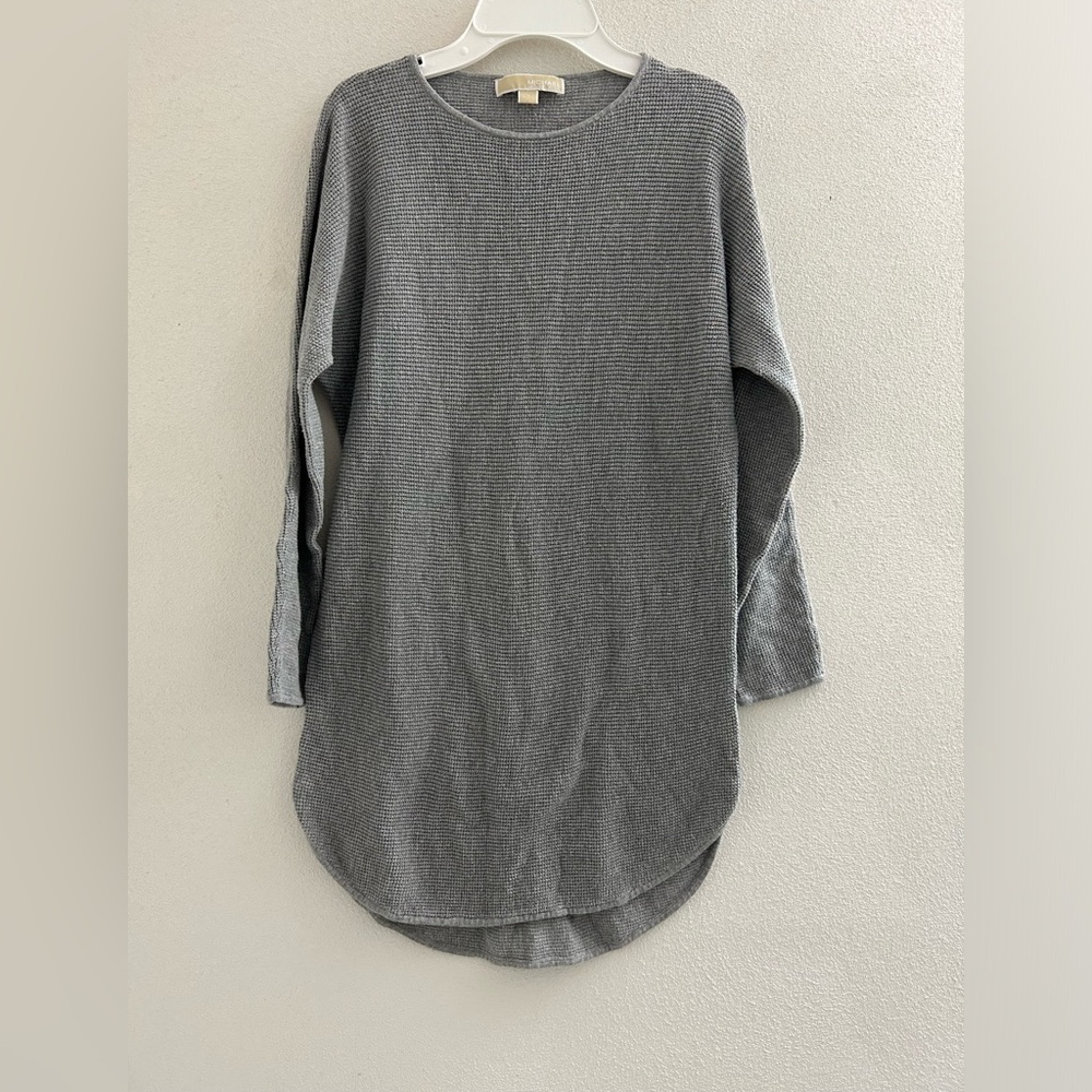Michael Kors Gray mid length Sleeve Knit Tunic Top waffle pattern size small!